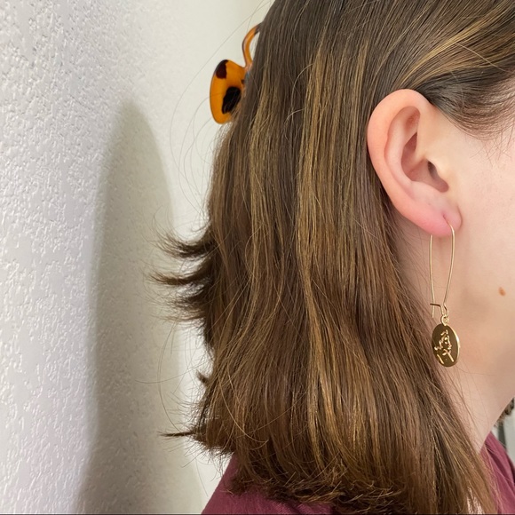 Artsy Face Figure Earrings Wire Minimalist - Picture 9 of 12